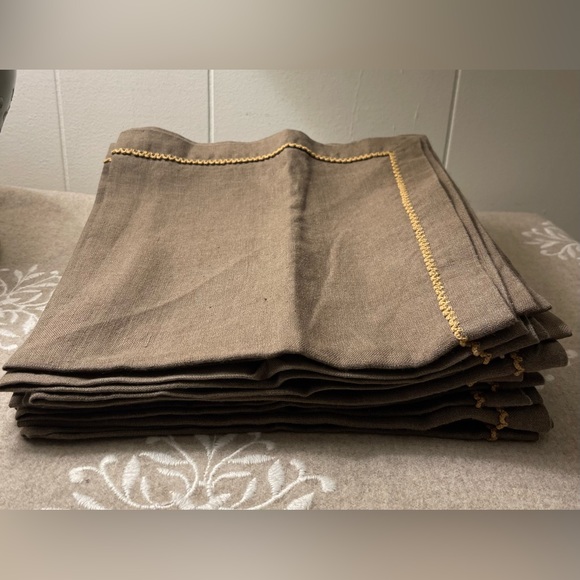 Set of 12  Linen Cocktail Napkins 21”x 21” Set of 12 Linen Placemats 19.5”x13.5” - Picture 3 of 14